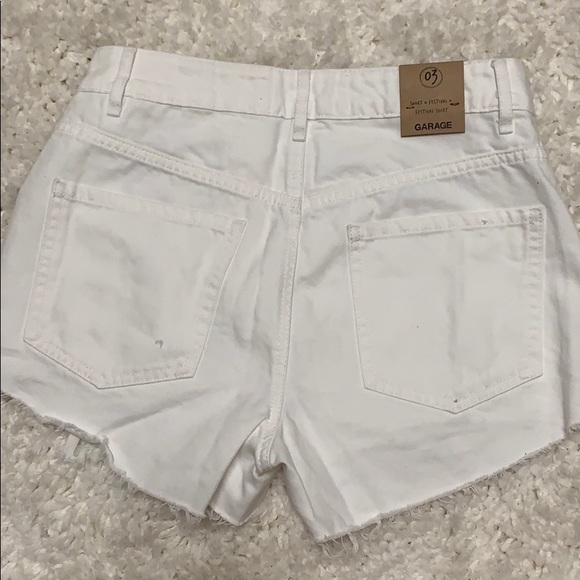 Garage white jean shorts. Never worn! - Picture 2 of 2